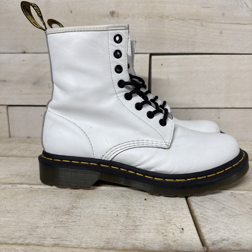 Doc Martens AirWair Platform Boots Women's 7L Jadon White Fast Ship